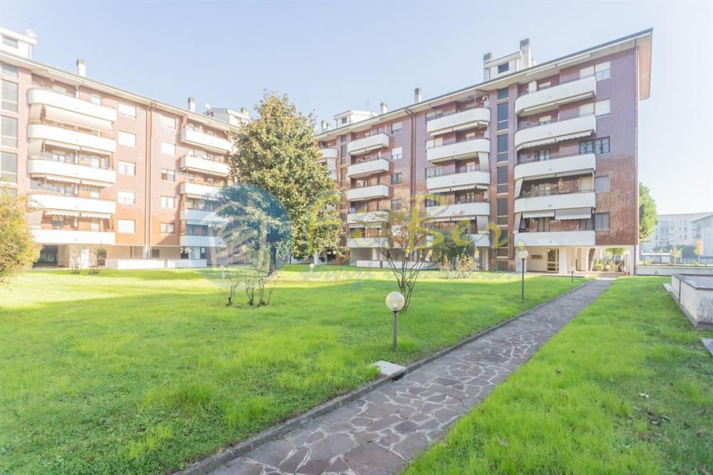 Appartamento quadrilocale in vendita a pioltello - Appartamento quadrilocale in vendita a pioltello