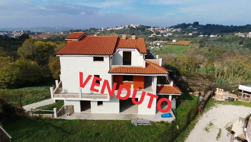 Villa plurilocale in vendita a Montesilvano - Villa plurilocale in vendita a Montesilvano