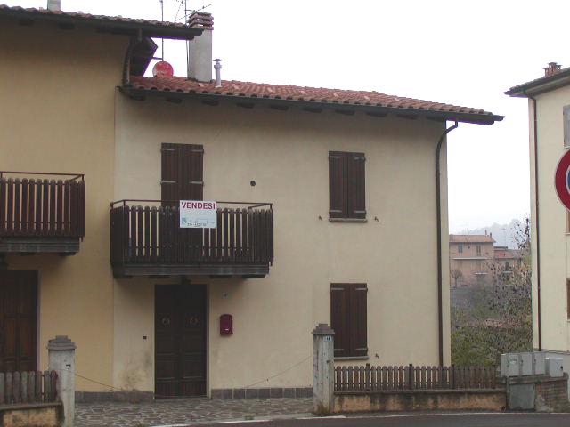 Casa plurilocale in vendita a Castel d'Aiano - Casa plurilocale in vendita a Castel d'Aiano