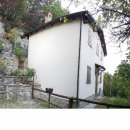 Villa quadrilocale in vendita a Castel d'Aiano
