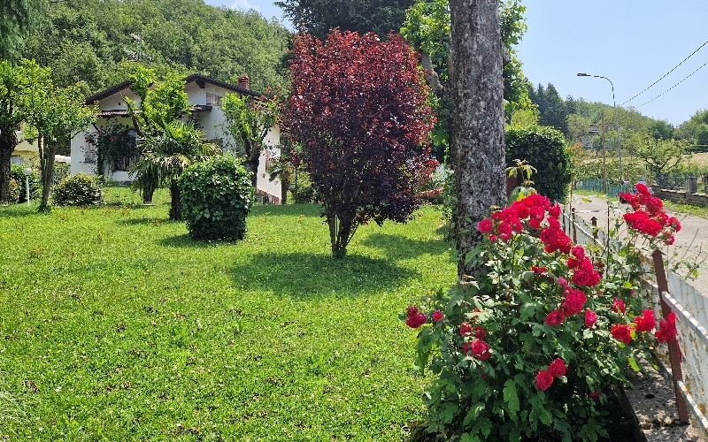 villa in vendita a Castel d'Aiano