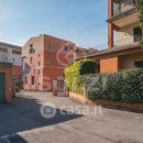 Appartamento trilocale in vendita a Brescia