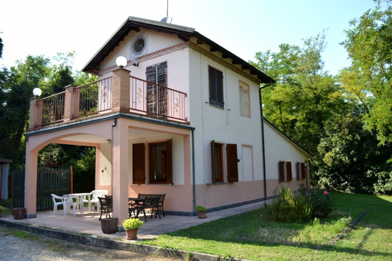 Casa quadrilocale in vendita a Casale Monferrato - Casa quadrilocale in vendita a Casale Monferrato