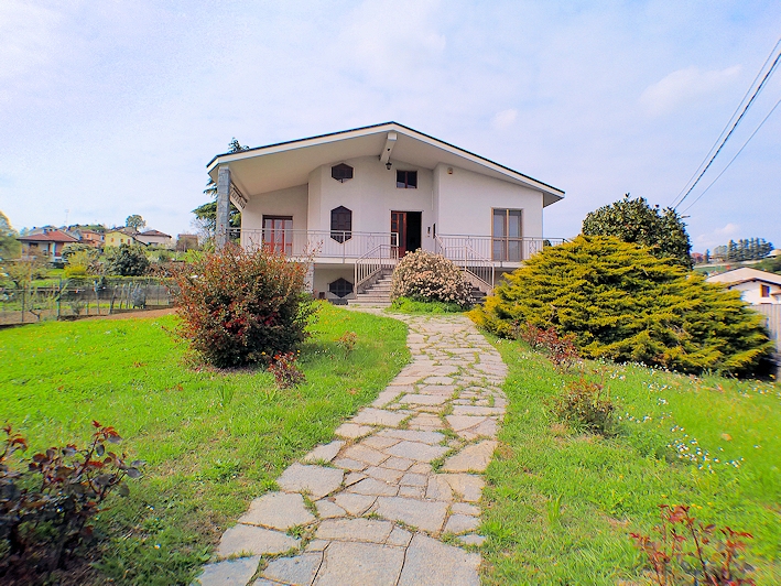 Villa plurilocale in vendita a Cerrina Monferrato - Villa plurilocale in vendita a Cerrina Monferrato
