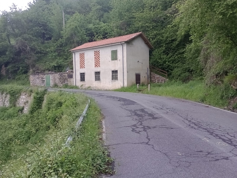 Rustico / casale monolocale in vendita a Aurigo - Rustico / casale monolocale in vendita a Aurigo
