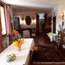 Villa plurilocale in vendita a Montecatini Terme