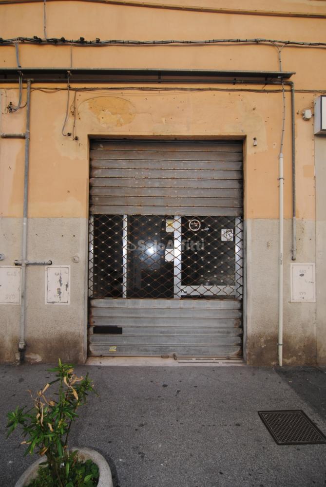 negozio in affitto a Livorno
