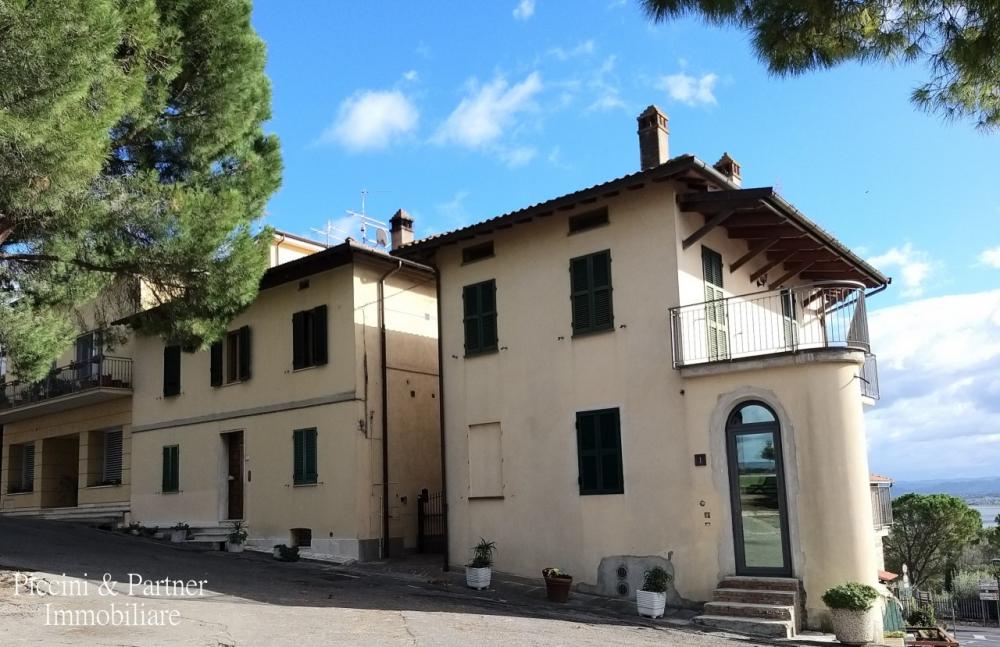 villa indipendente in vendita a Castiglione del Lago