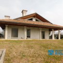 Villa plurilocale in vendita a san-zenone-degli-ezzelini