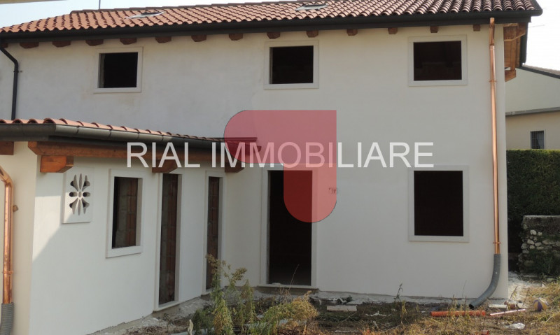 casa in vendita a Montecchio Maggiore