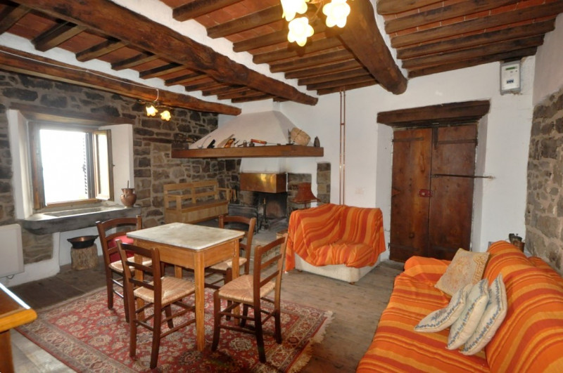 Casa quadrilocale in vendita a loro-ciuffenna - Casa quadrilocale in vendita a loro-ciuffenna