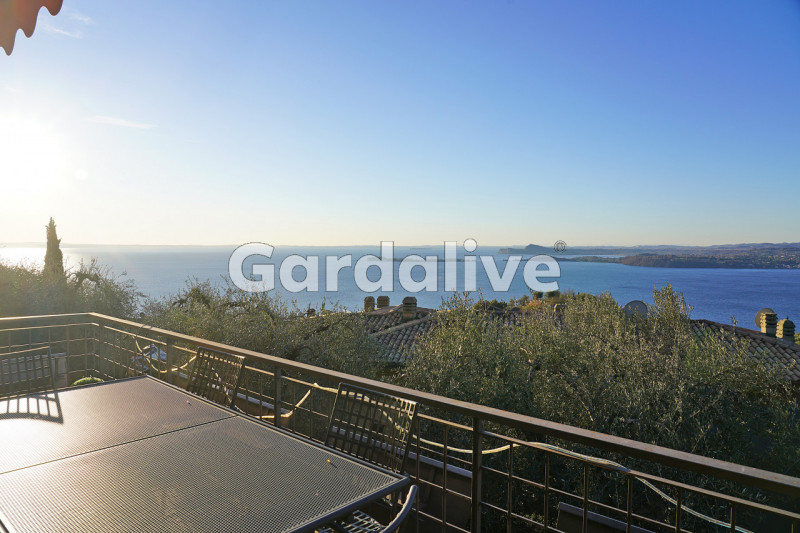 villa in vendita a Gardone Riviera