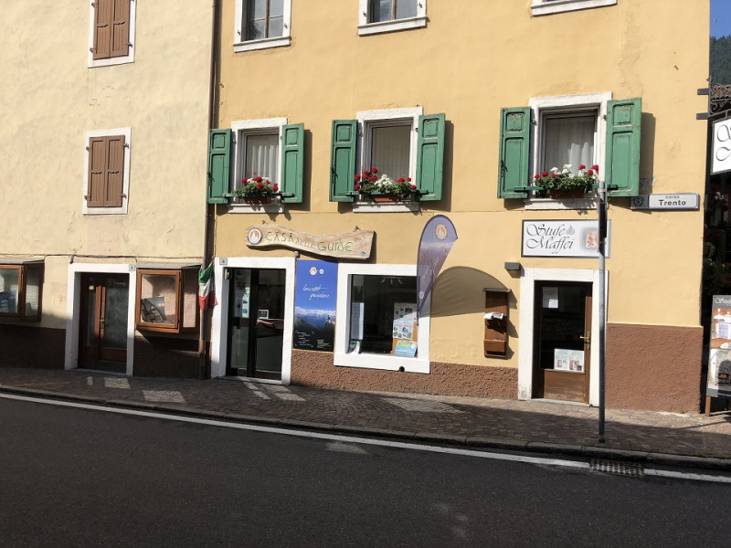 Negozio in affitto a pinzolo - Negozio in affitto a pinzolo
