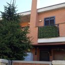 Villaschiera plurilocale in vendita a Roma