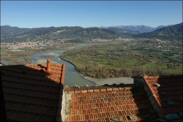 Stabile intero quadrilocale in vendita a vezzano-ligure - Stabile intero quadrilocale in vendita a vezzano-ligure