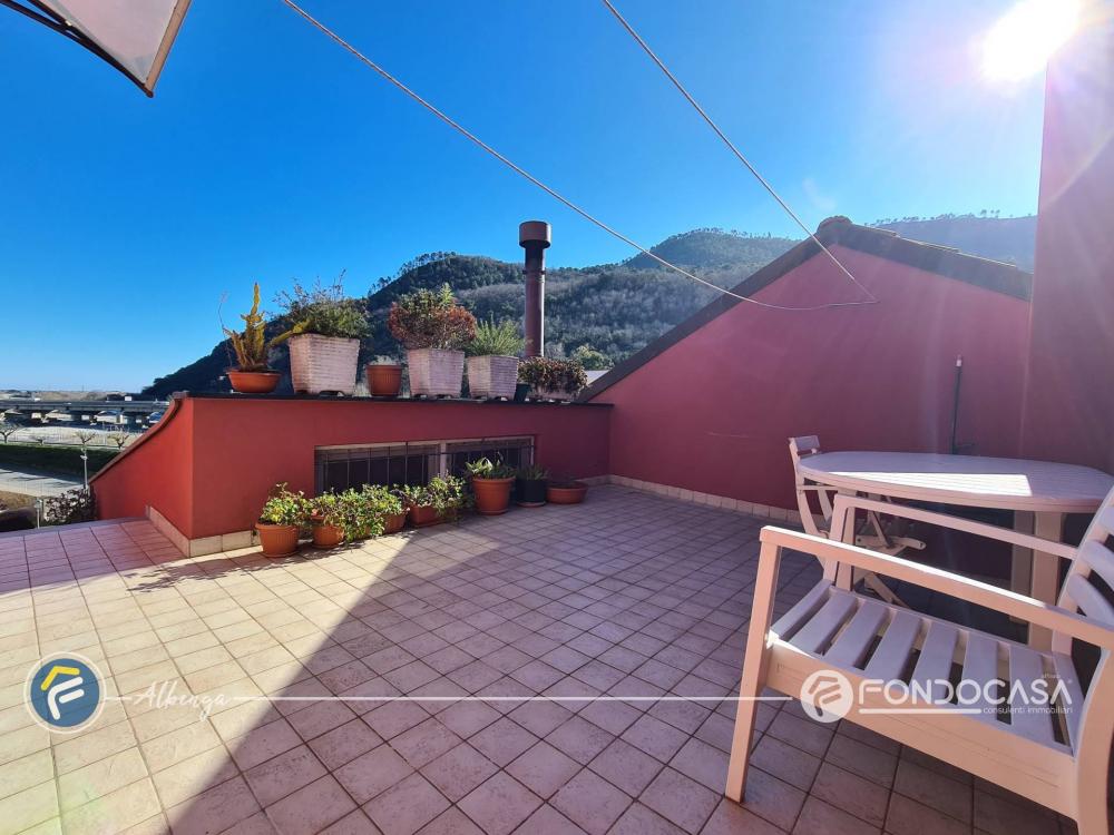 Casa plurilocale in vendita a Villanova d'Albenga - Casa plurilocale in vendita a Villanova d'Albenga