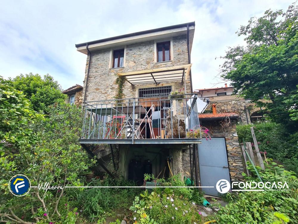 casa indipendente in vendita ad Alassio in zona Caso