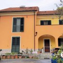 Villa plurilocale in vendita a Zuccarello