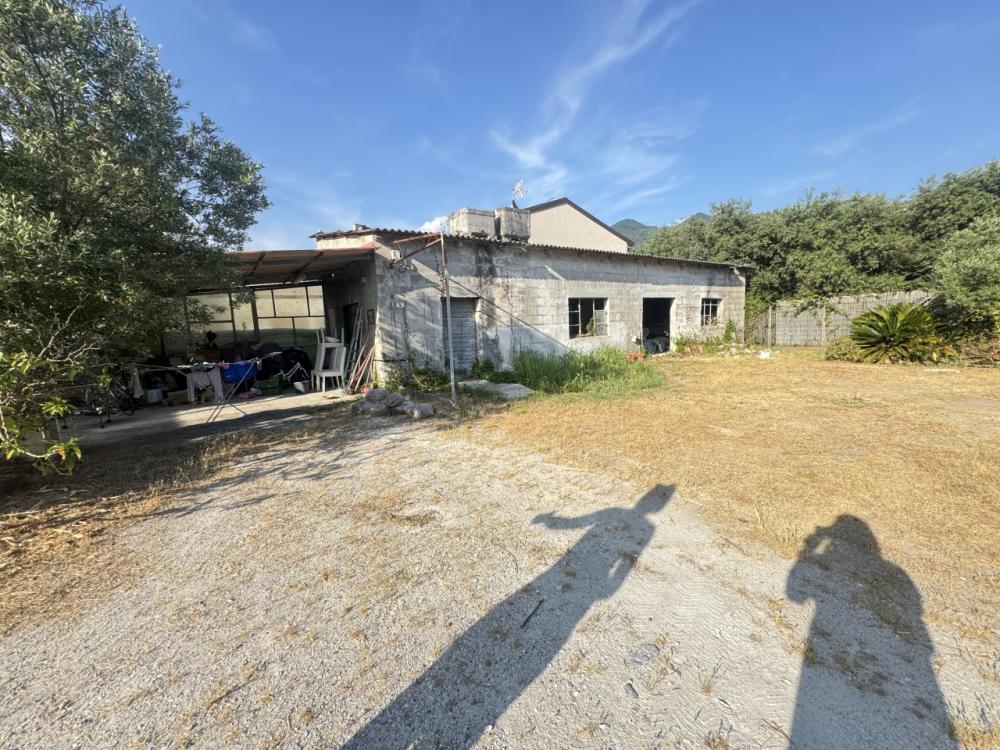 casa indipendente in vendita a Seravezza