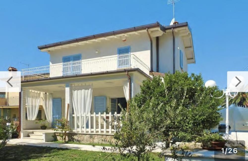 Villa indipendente plurilocale in vendita a Pietrasanta - Villa indipendente plurilocale in vendita a Pietrasanta