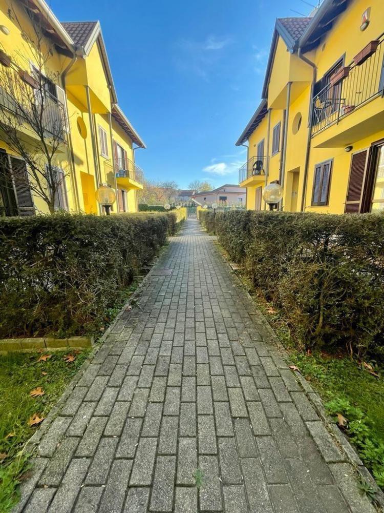 Appartamento bilocale in affitto a cadrezzate-con-osmate - Appartamento bilocale in affitto a cadrezzate-con-osmate