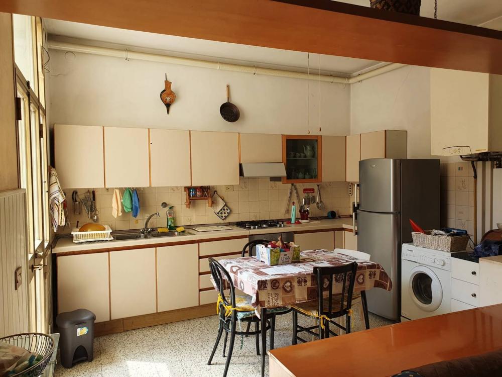 Appartamento plurilocale in vendita a Montecatini Terme - Appartamento plurilocale in vendita a Montecatini Terme
