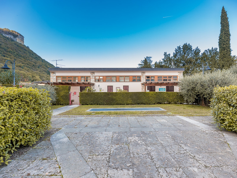 Casa trilocale in vendita a affi - Casa trilocale in vendita a affi