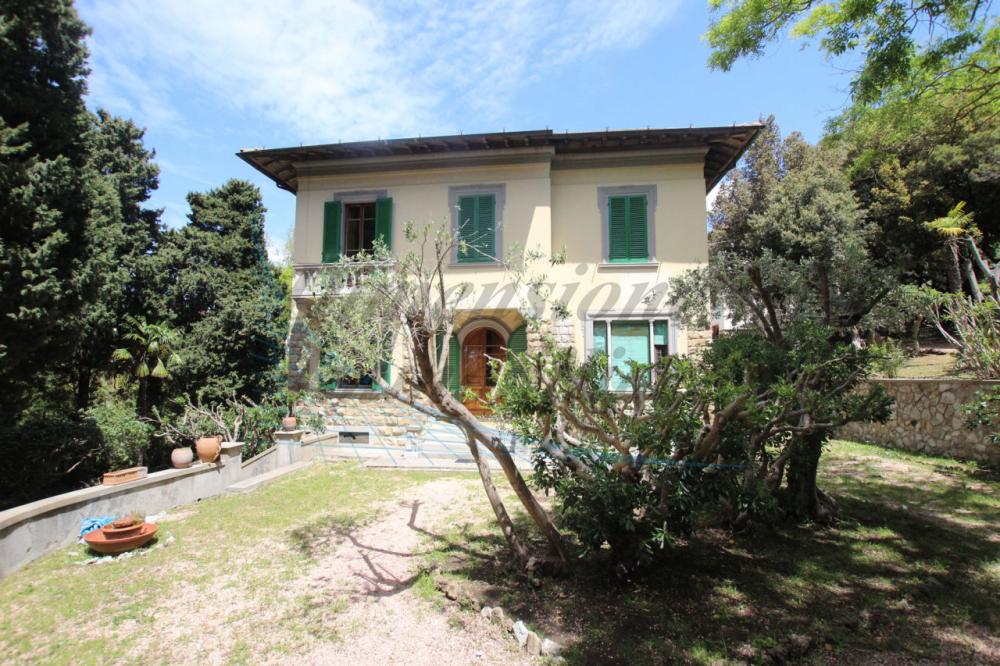 Villa indipendente plurilocale in vendita a rosignano-marittimo - Villa indipendente plurilocale in vendita a rosignano-marittimo