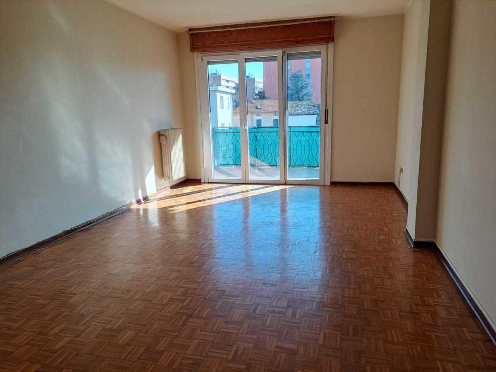 Appartamento quadrilocale in vendita a parma - Appartamento quadrilocale in vendita a parma