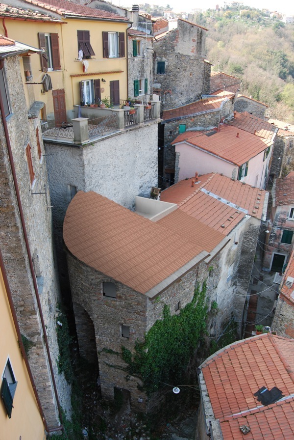 stabile intero in vendita a Arcola