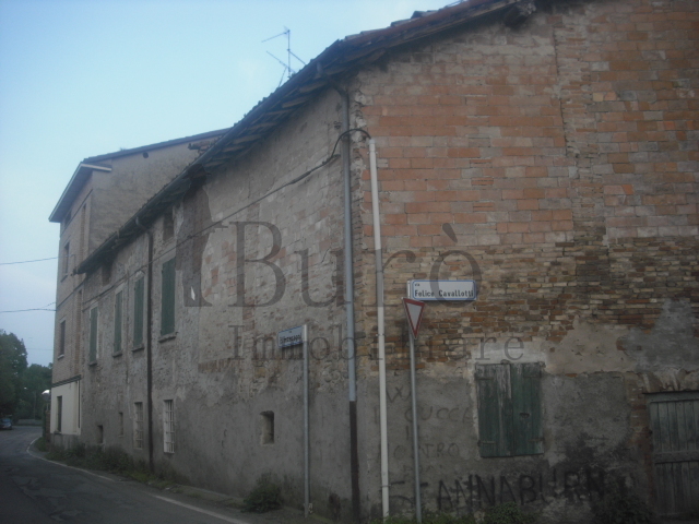 villa indipendente in vendita a Montecchio Emilia