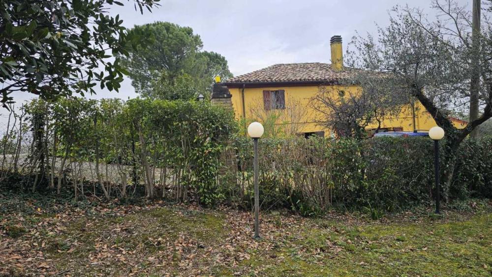 Villa indipendente plurilocale in vendita a belvedere-ostrense - Villa indipendente plurilocale in vendita a belvedere-ostrense