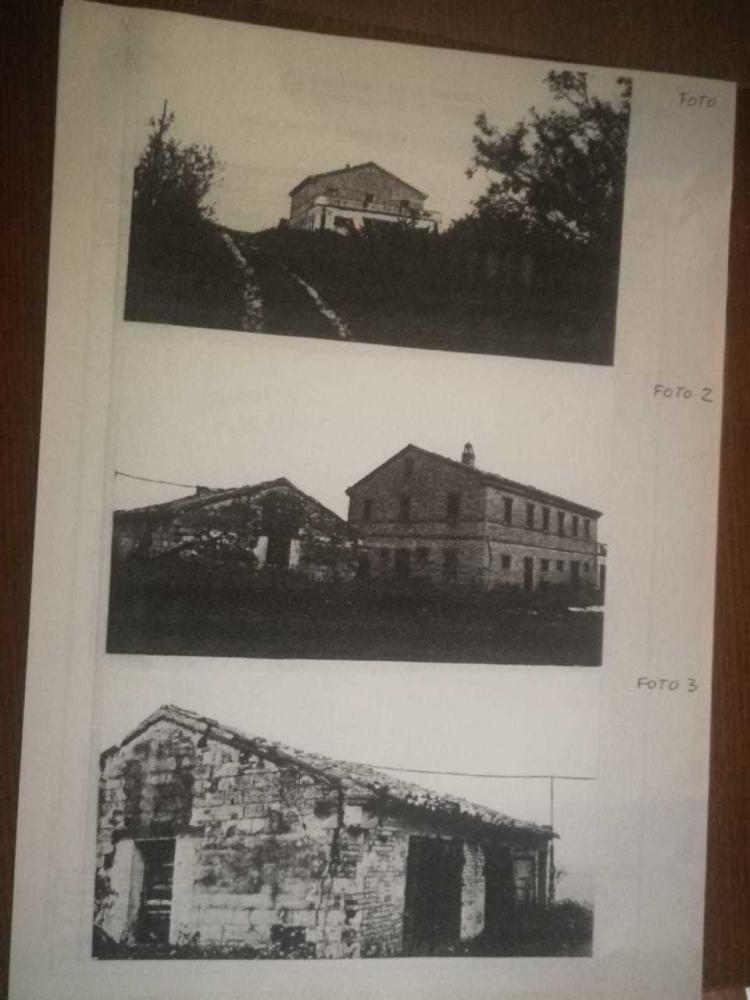 casa indipendente in vendita a Belvedere Ostrense