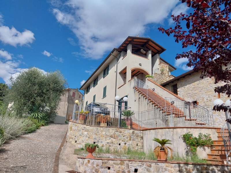 Rustico / casale plurilocale in vendita a Camaiore - Rustico / casale plurilocale in vendita a Camaiore