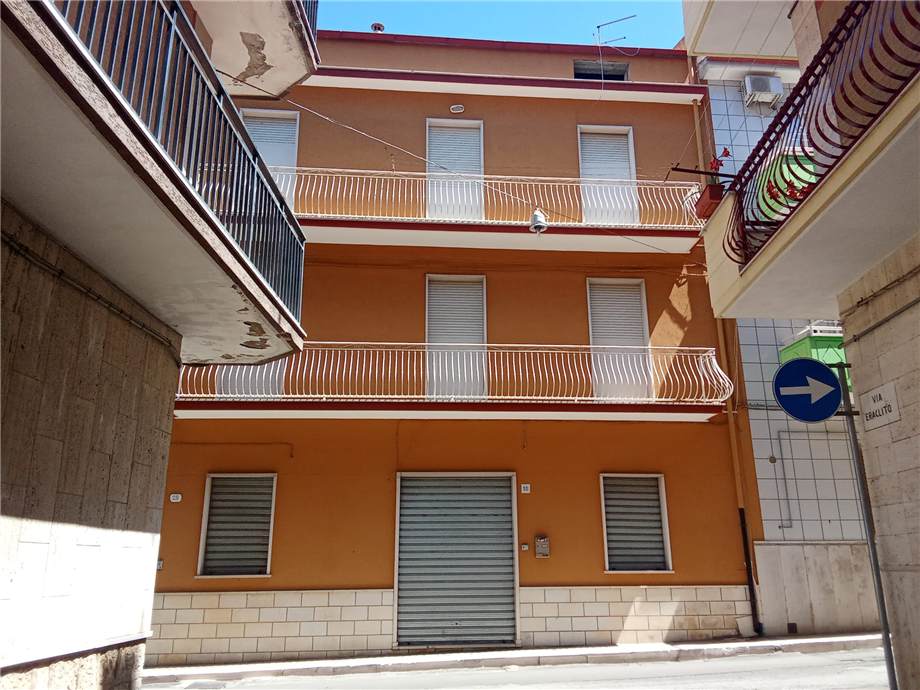 casa indipendente in vendita a San Nicandro Garganico