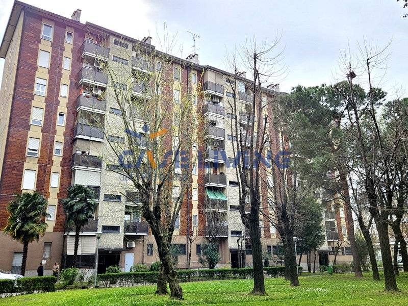 Appartamento trilocale in vendita a Milano - Appartamento trilocale in vendita a Milano