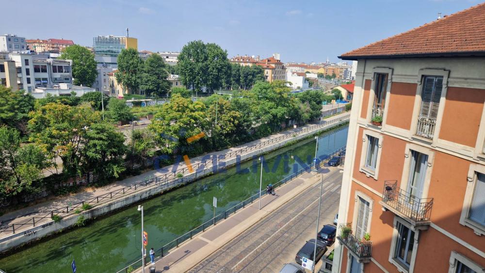 appartamento in vendita a Milano in zona Porta Genova