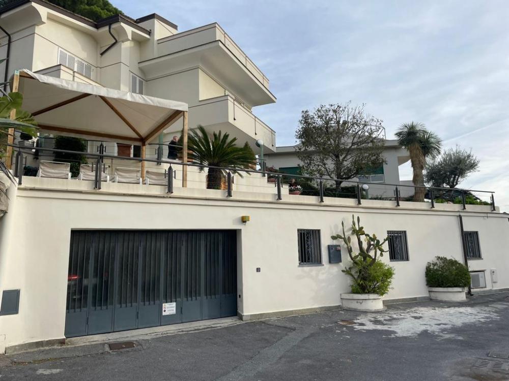 villa indipendente in vendita a Borghetto Santo Spirito
