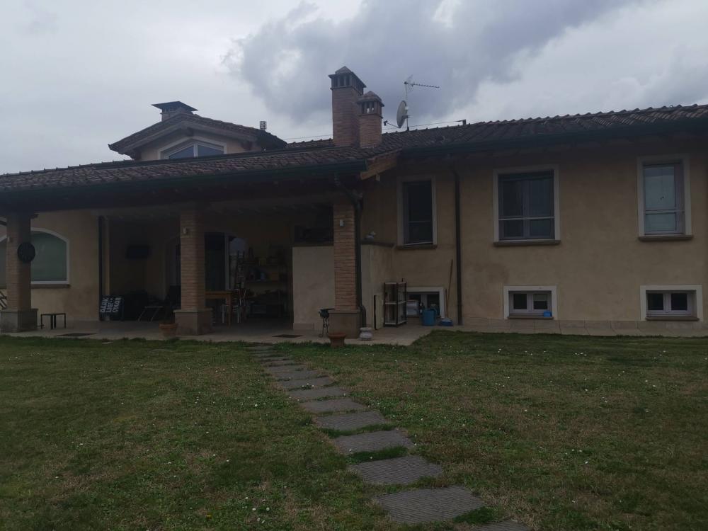 villa indipendente in vendita a Santa Maria a Monte