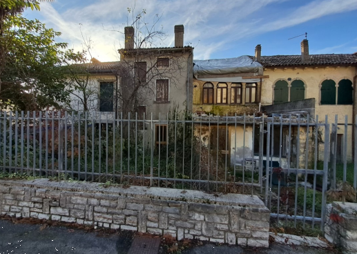 Casa plurilocale in vendita a Valmareno - Casa plurilocale in vendita a Valmareno