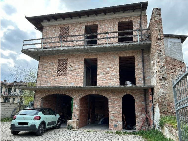 Stabile intero monolocale in vendita a castelnuovo-scrivia - Stabile intero monolocale in vendita a castelnuovo-scrivia