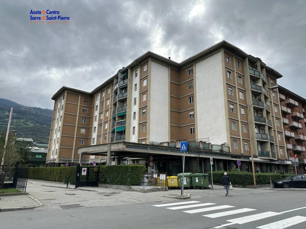 Appartamento trilocale in vendita a Aosta - Appartamento trilocale in vendita a Aosta