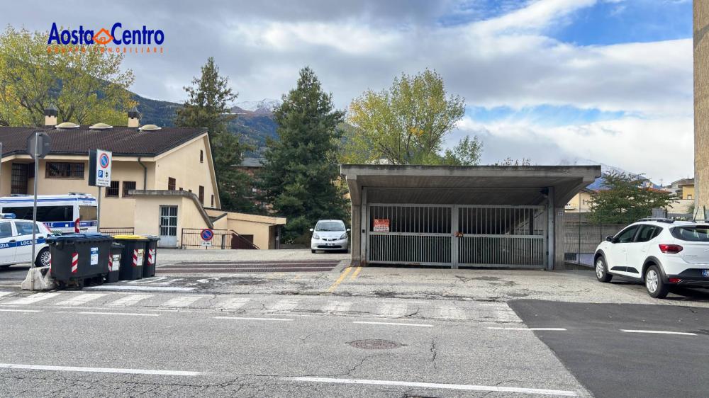 Garage monolocale in affitto a Aosta - Garage monolocale in affitto a Aosta