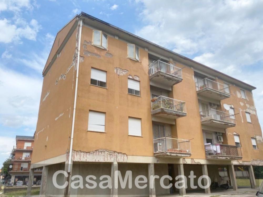 Appartamento plurilocale in vendita a Pavona - Appartamento plurilocale in vendita a Pavona