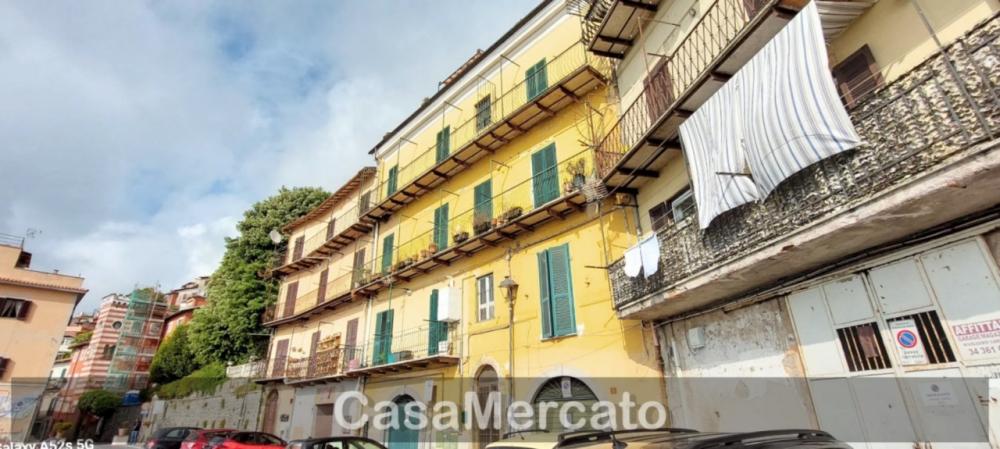 Appartamento quadrilocale in vendita a rocca-di-papa - Appartamento quadrilocale in vendita a rocca-di-papa