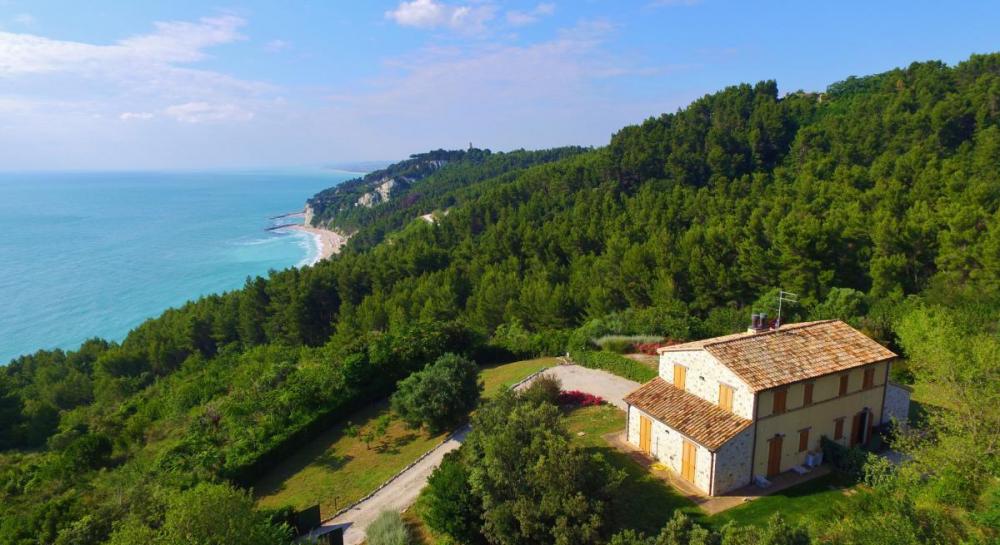 Rustico / casale plurilocale in vendita a sirolo - Rustico / casale plurilocale in vendita a sirolo