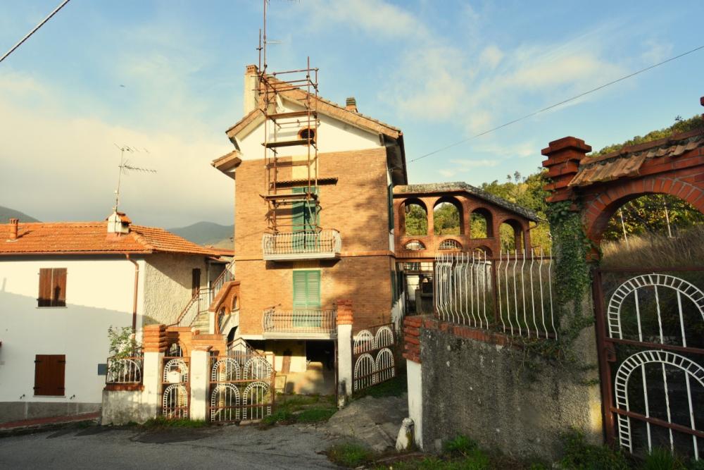 villa indipendente in vendita a Casella