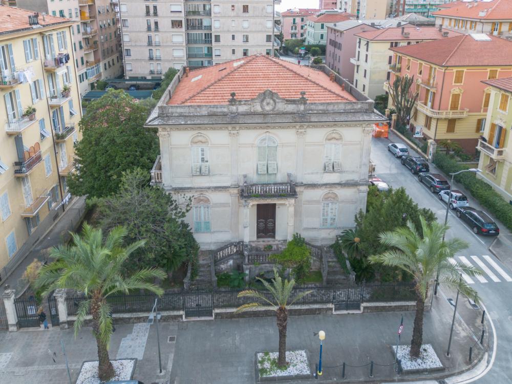 Stabile intero plurilocale in vendita a chiavari - Stabile intero plurilocale in vendita a chiavari
