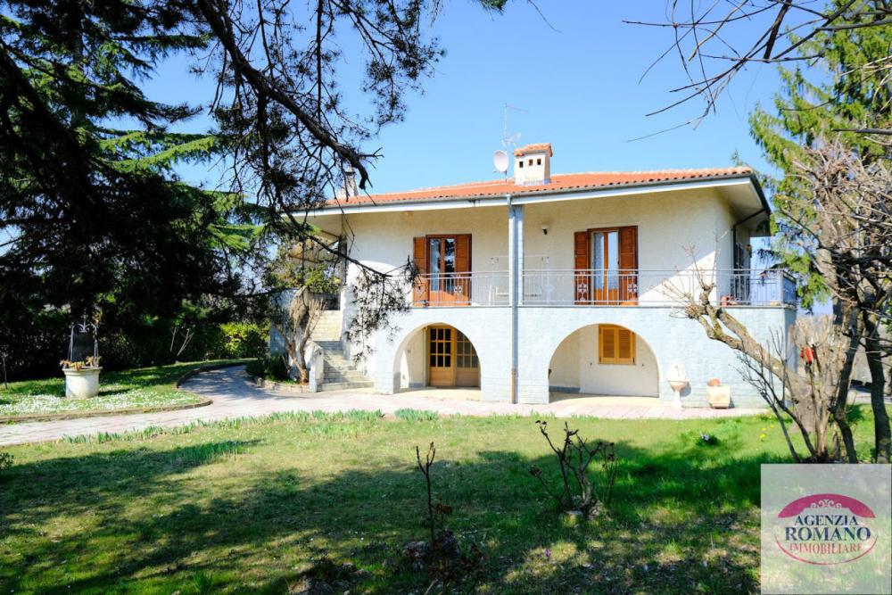 villa indipendente in vendita a Cassine