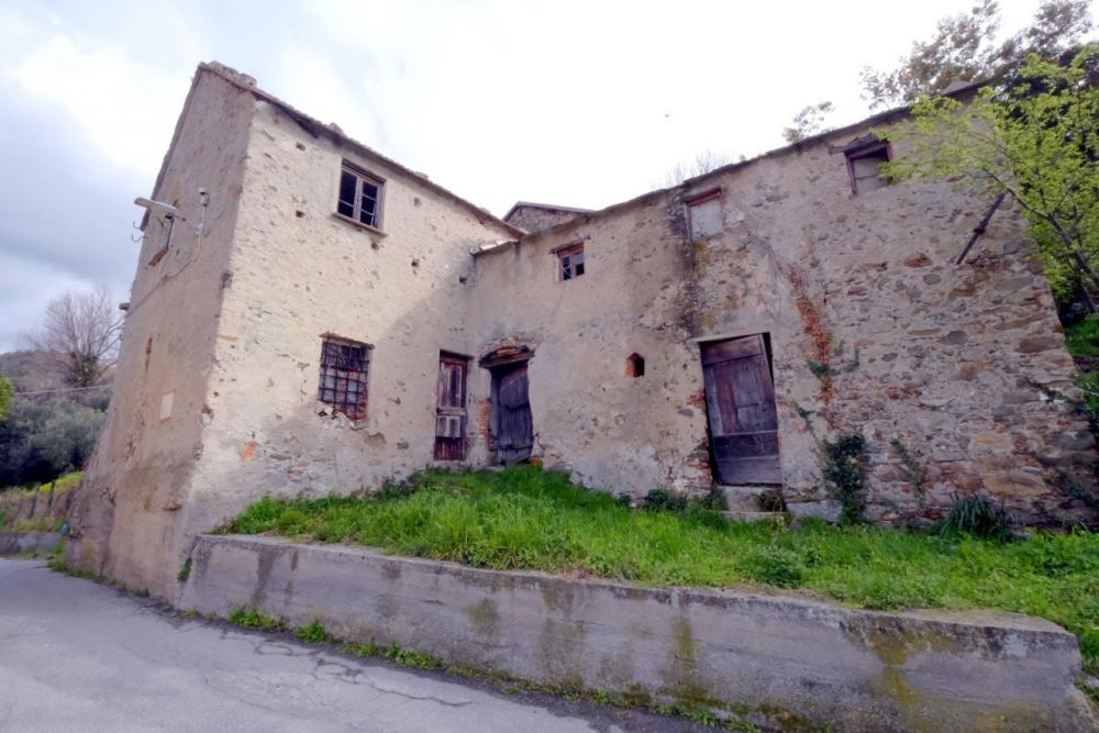 villa indipendente in vendita a Celle Ligure